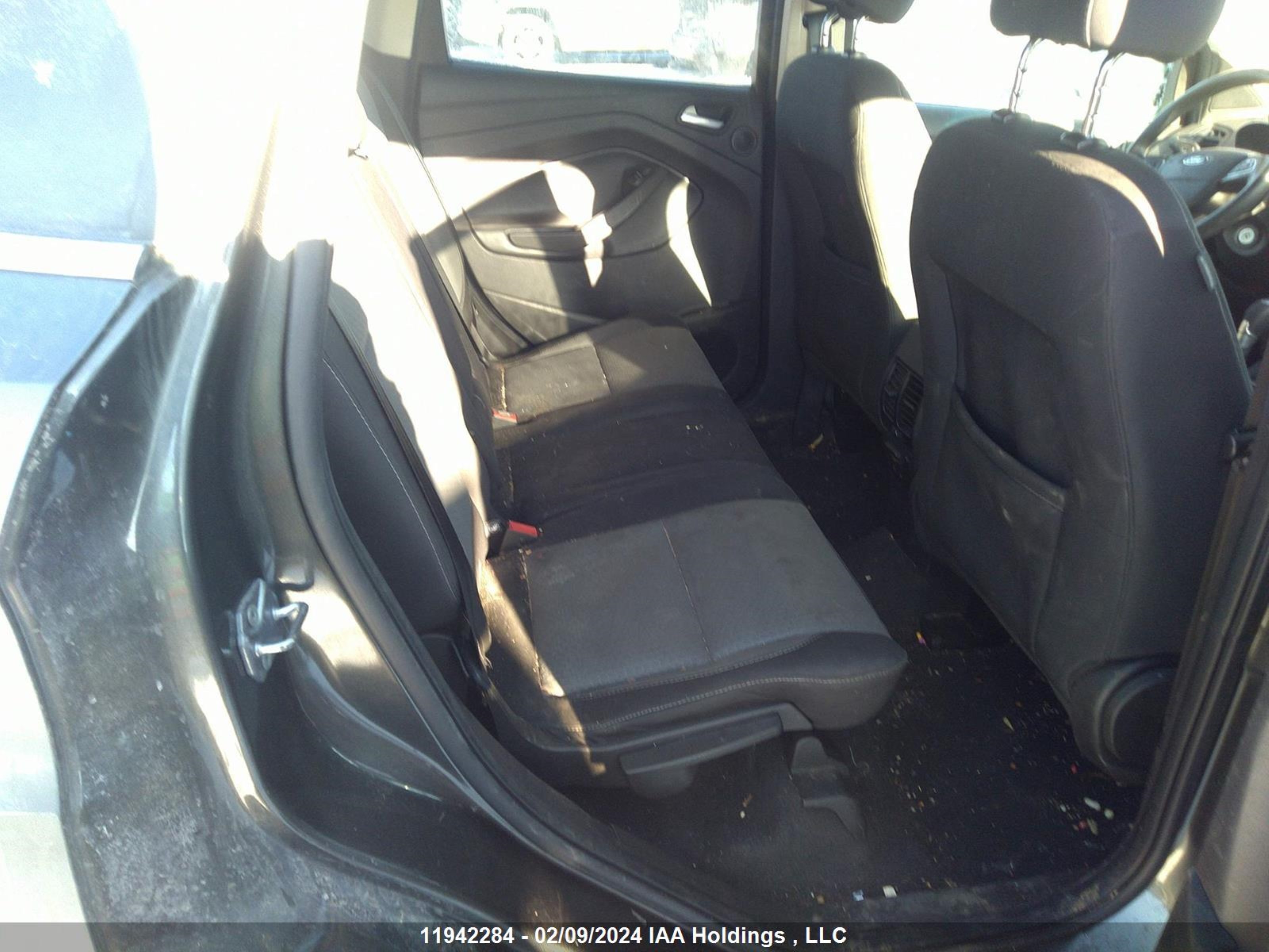 Photo 7 VIN: 1FMCU0GD5HUB10925 - FORD ESCAPE 