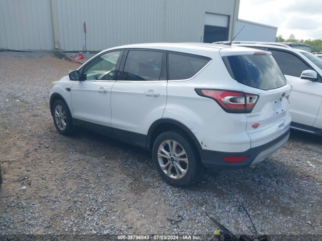 Photo 2 VIN: 1FMCU0GD5HUC18803 - FORD ESCAPE 