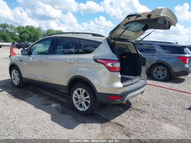 Photo 2 VIN: 1FMCU0GD5HUC32586 - FORD ESCAPE 