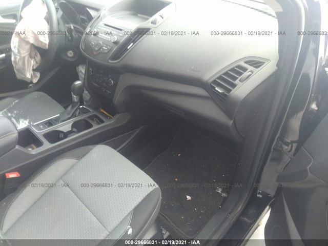 Photo 4 VIN: 1FMCU0GD5HUD39234 - FORD ESCAPE 