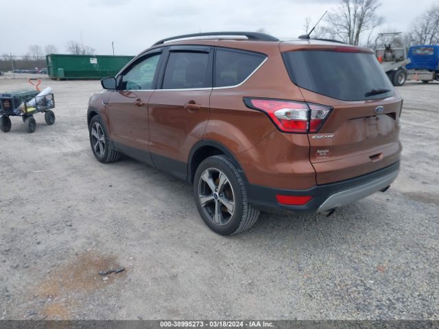 Photo 2 VIN: 1FMCU0GD5HUD75408 - FORD ESCAPE 