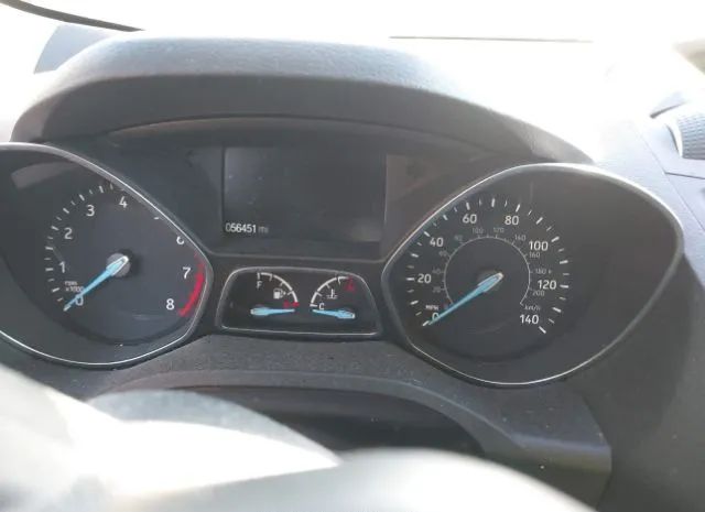 Photo 6 VIN: 1FMCU0GD5HUD92600 - FORD ESCAPE 