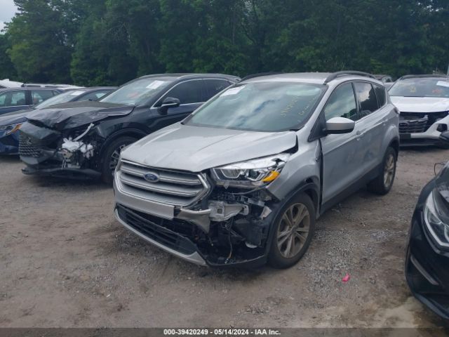 Photo 1 VIN: 1FMCU0GD5HUE00680 - FORD ESCAPE 