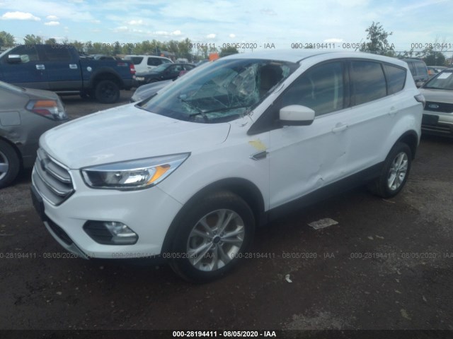 Photo 1 VIN: 1FMCU0GD5HUE45456 - FORD ESCAPE 