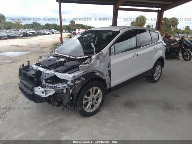 Photo 1 VIN: 1FMCU0GD5HUE64752 - FORD ESCAPE 