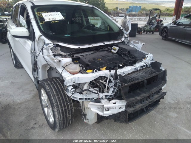 Photo 5 VIN: 1FMCU0GD5HUE64752 - FORD ESCAPE 