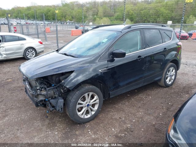 Photo 1 VIN: 1FMCU0GD5JUA03394 - FORD ESCAPE 