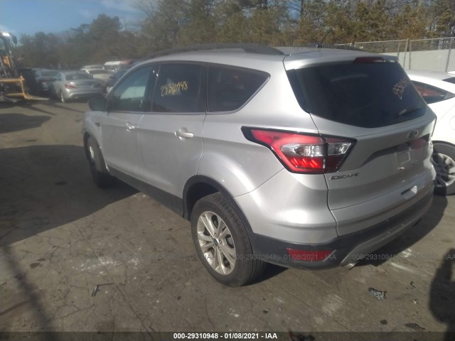 Photo 2 VIN: 1FMCU0GD5JUA11222 - FORD ESCAPE 