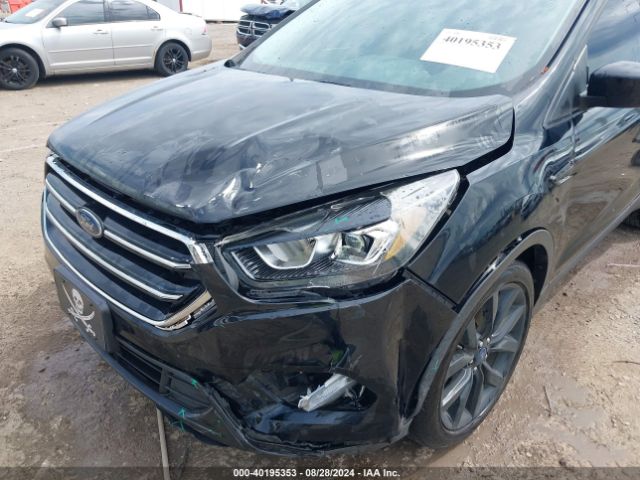 Photo 5 VIN: 1FMCU0GD5JUA96627 - FORD ESCAPE 