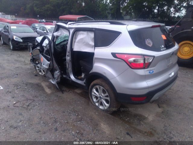 Photo 2 VIN: 1FMCU0GD5JUB35345 - FORD ESCAPE 