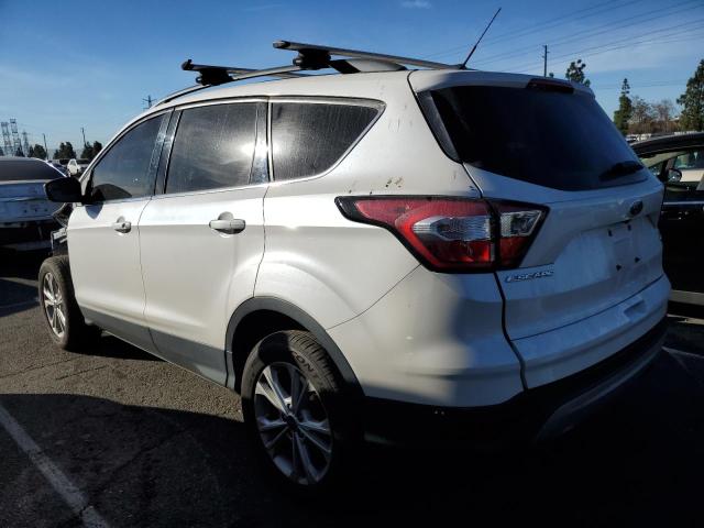 Photo 1 VIN: 1FMCU0GD5JUC09038 - FORD ESCAPE 