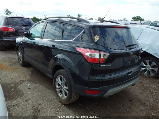 Photo 2 VIN: 1FMCU0GD5JUC11436 - FORD ESCAPE 