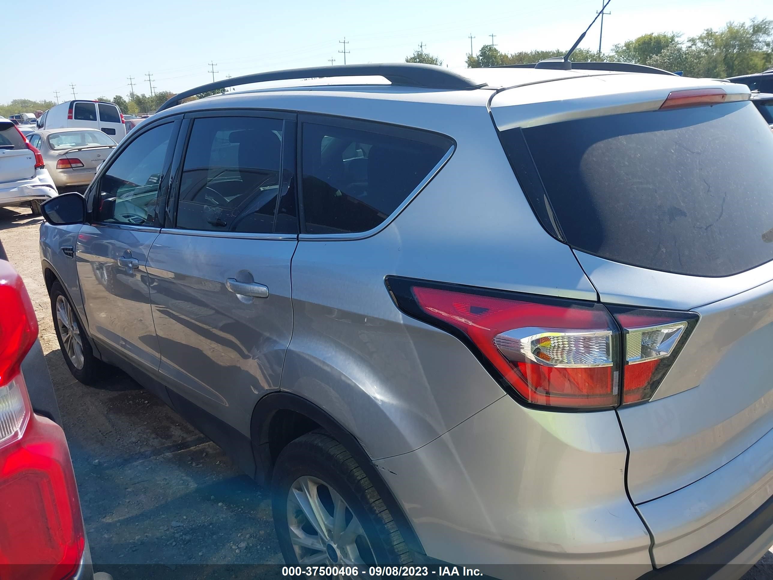 Photo 13 VIN: 1FMCU0GD5JUC18743 - FORD ESCAPE 