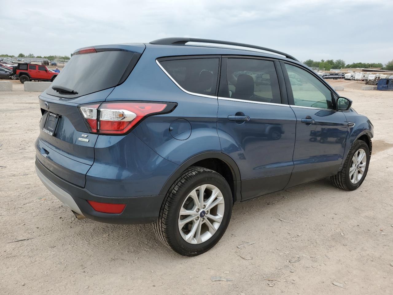 Photo 2 VIN: 1FMCU0GD5JUC85715 - FORD ESCAPE 