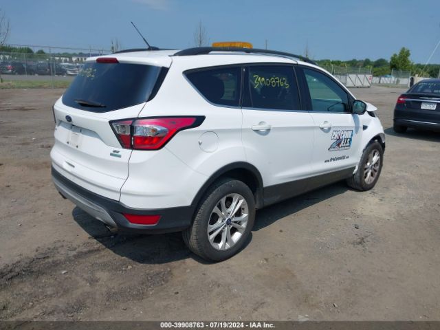 Photo 3 VIN: 1FMCU0GD5JUC90395 - FORD ESCAPE 