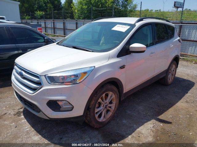 Photo 1 VIN: 1FMCU0GD5JUD06014 - FORD ESCAPE 