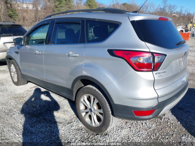 Photo 2 VIN: 1FMCU0GD5JUD07096 - FORD ESCAPE 