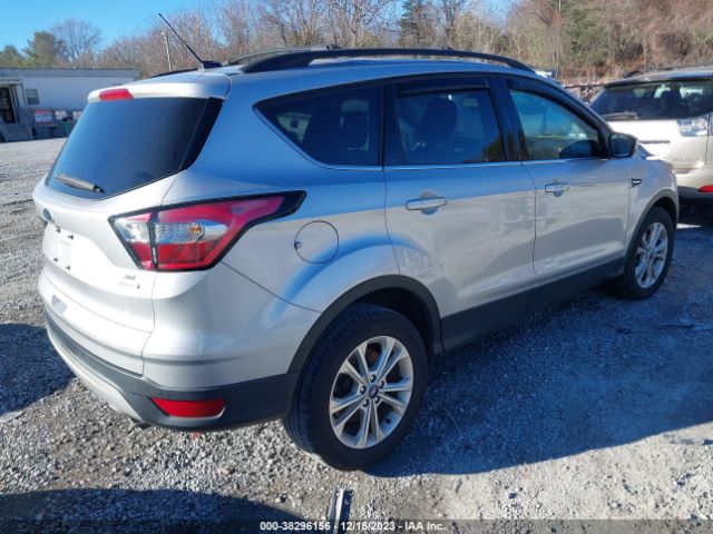 Photo 3 VIN: 1FMCU0GD5JUD07096 - FORD ESCAPE 