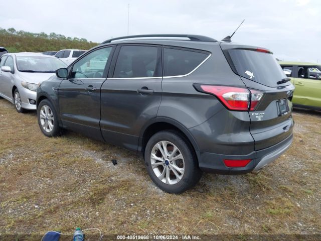 Photo 2 VIN: 1FMCU0GD5JUD26277 - FORD ESCAPE 