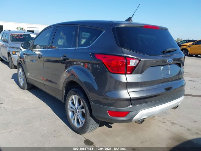 Photo 2 VIN: 1FMCU0GD5KUB58108 - FORD ESCAPE 