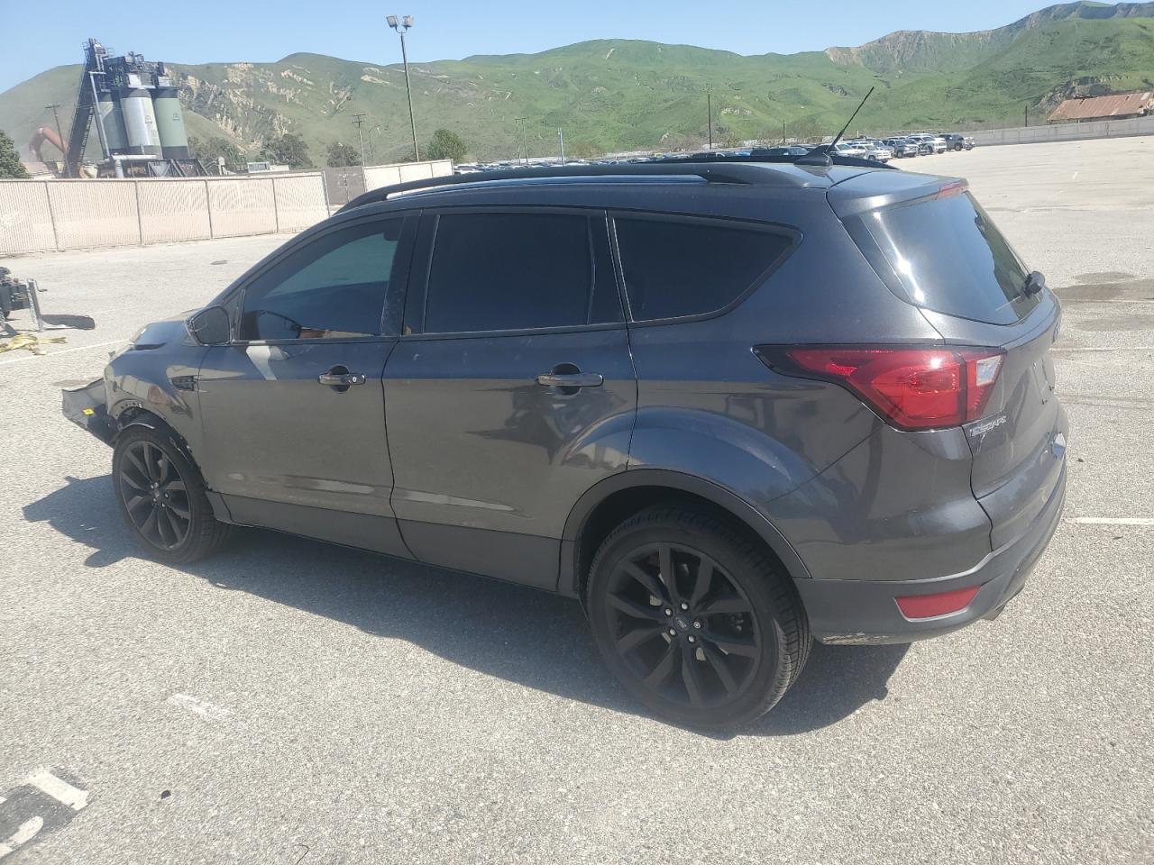 Photo 1 VIN: 1FMCU0GD5KUB62627 - FORD ESCAPE 