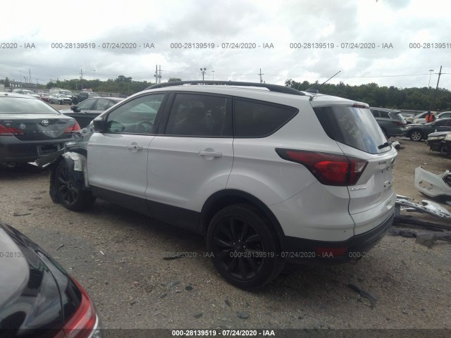 Photo 2 VIN: 1FMCU0GD5KUB64166 - FORD ESCAPE 