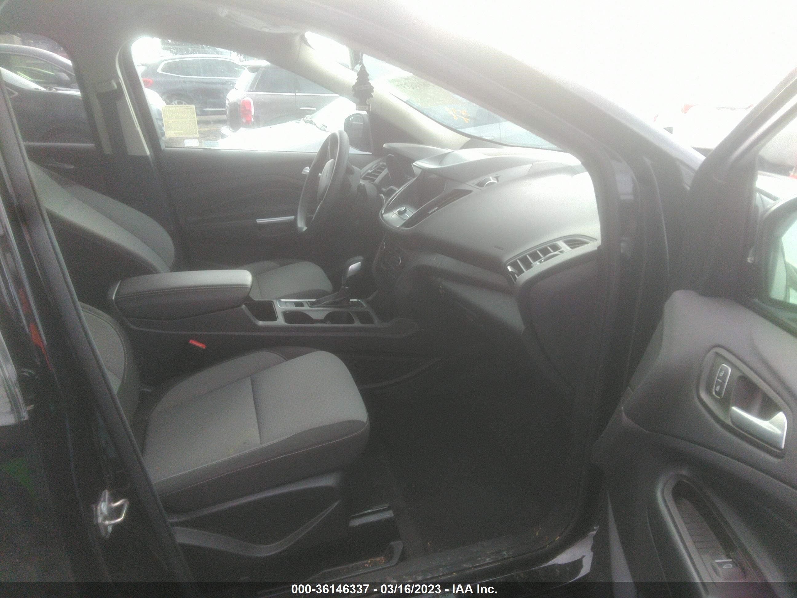 Photo 4 VIN: 1FMCU0GD5KUB79184 - FORD ESCAPE 