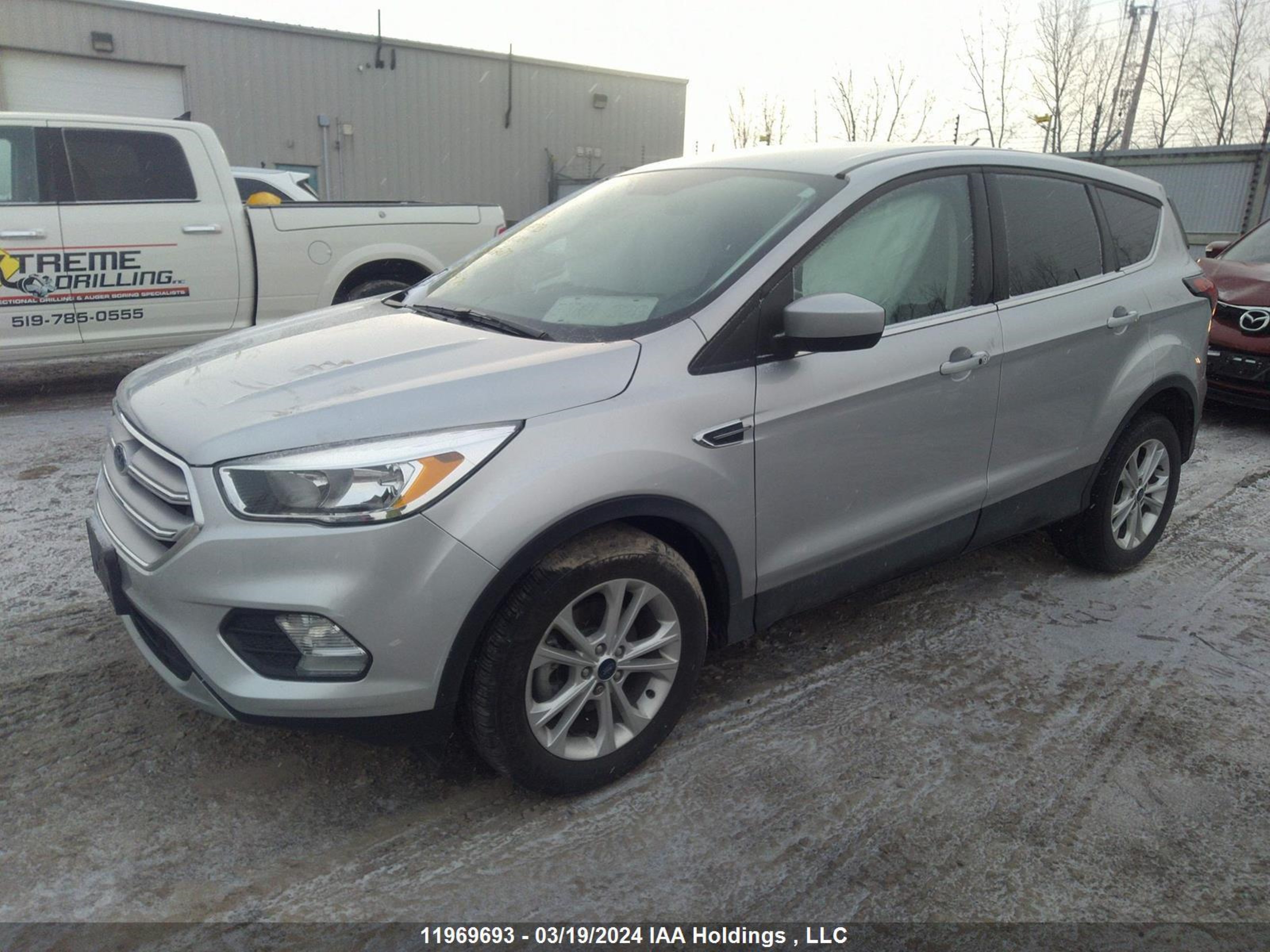 Photo 1 VIN: 1FMCU0GD5KUB88077 - FORD ESCAPE 