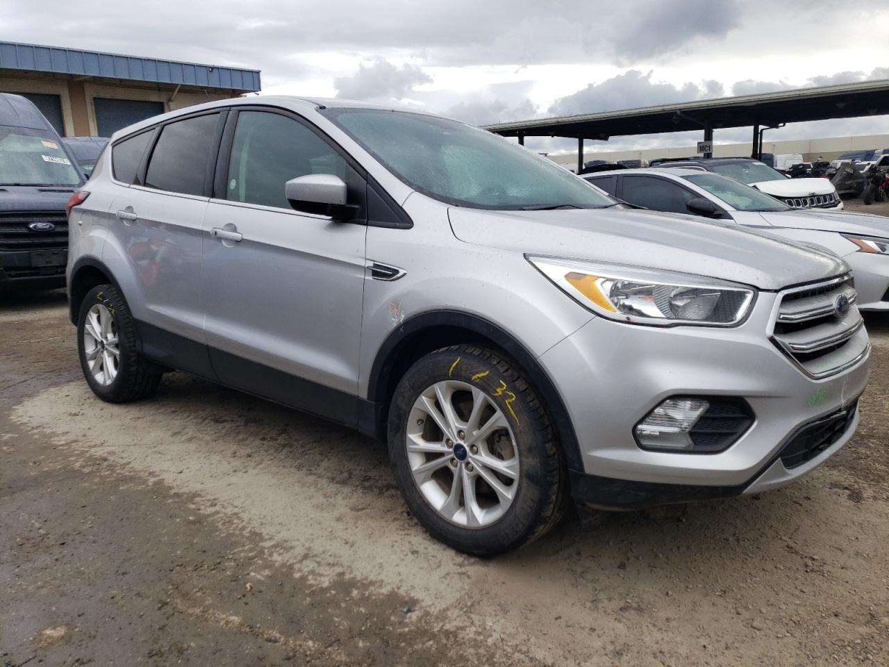 Photo 3 VIN: 1FMCU0GD5KUC45586 - FORD ESCAPE 