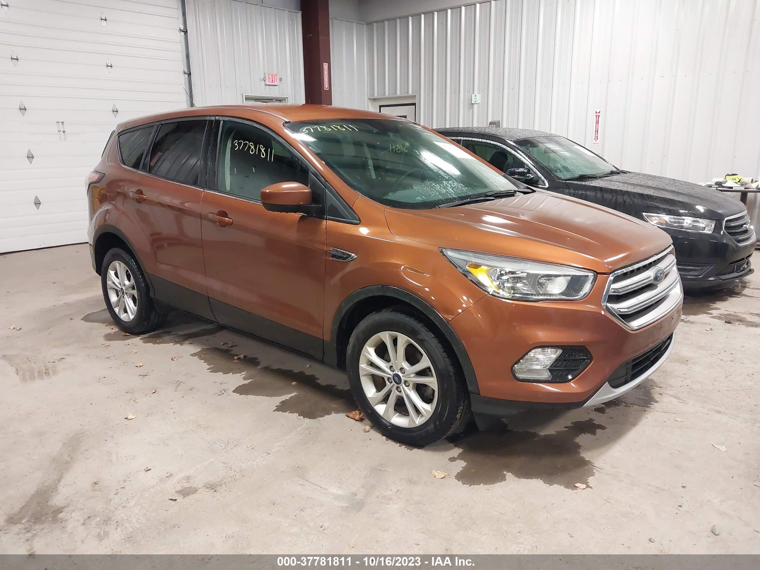 Photo 0 VIN: 1FMCU0GD6HUA52694 - FORD ESCAPE 