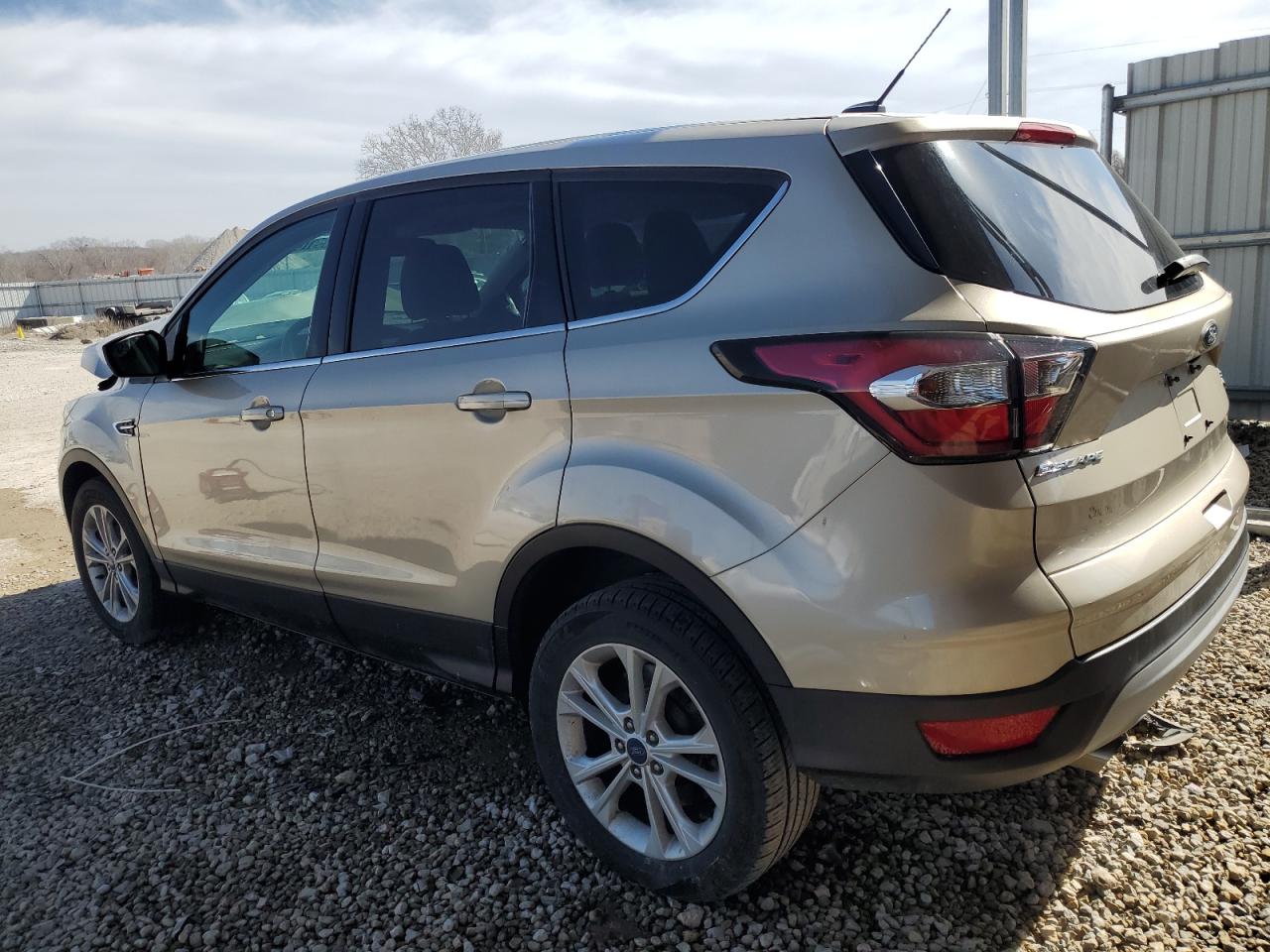 Photo 1 VIN: 1FMCU0GD6HUA53764 - FORD ESCAPE 