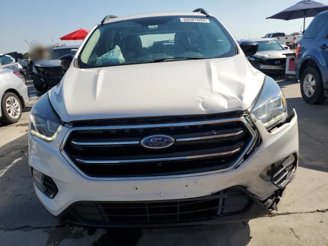 Photo 4 VIN: 1FMCU0GD6HUC23542 - FORD ESCAPE 