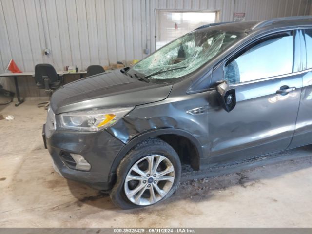 Photo 5 VIN: 1FMCU0GD6HUC33603 - FORD ESCAPE 