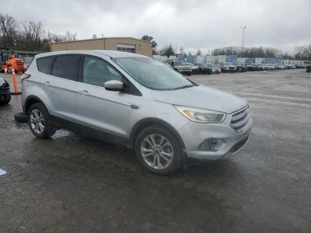 Photo 3 VIN: 1FMCU0GD6HUC79061 - FORD ESCAPE SE 