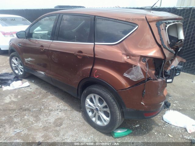 Photo 2 VIN: 1FMCU0GD6HUD81606 - FORD ESCAPE 