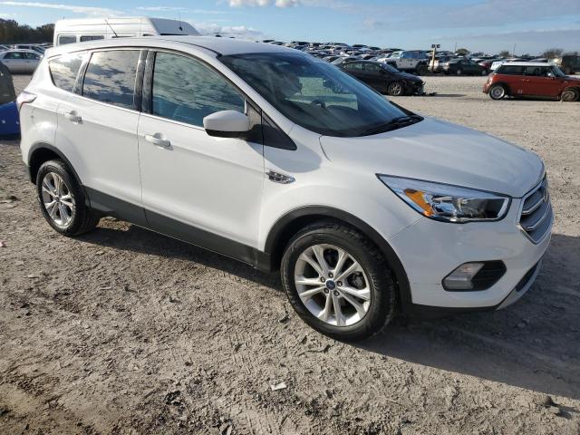 Photo 3 VIN: 1FMCU0GD6HUE76683 - FORD ESCAPE SE 