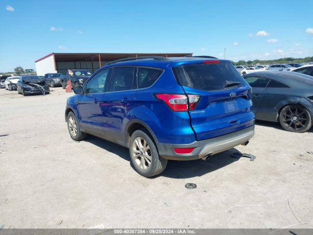 Photo 2 VIN: 1FMCU0GD6JUA09026 - FORD ESCAPE 