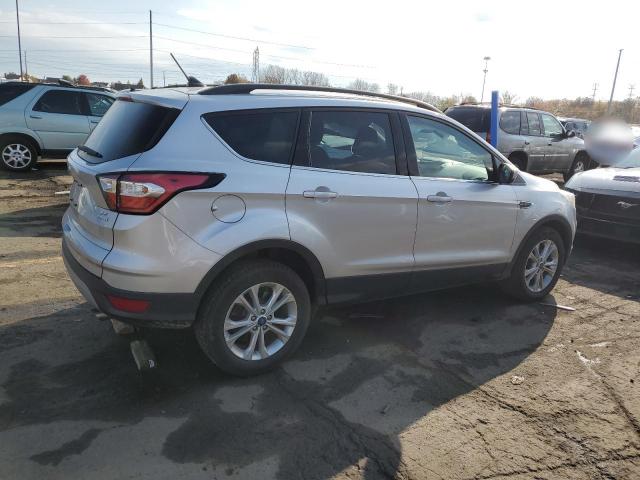 Photo 2 VIN: 1FMCU0GD6JUA20303 - FORD ESCAPE SE 