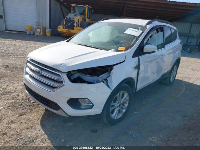 Photo 1 VIN: 1FMCU0GD6JUA73521 - FORD ESCAPE 