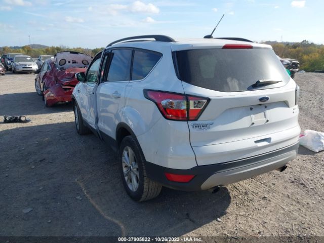 Photo 2 VIN: 1FMCU0GD6JUA73521 - FORD ESCAPE 