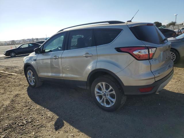 Photo 1 VIN: 1FMCU0GD6JUB26055 - FORD ESCAPE SE 