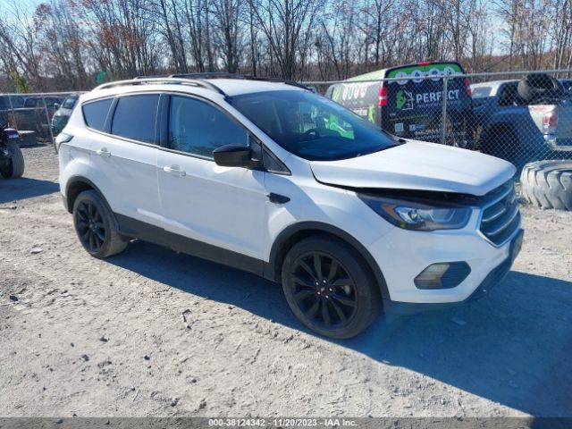 Photo 0 VIN: 1FMCU0GD6JUC11431 - FORD ESCAPE 