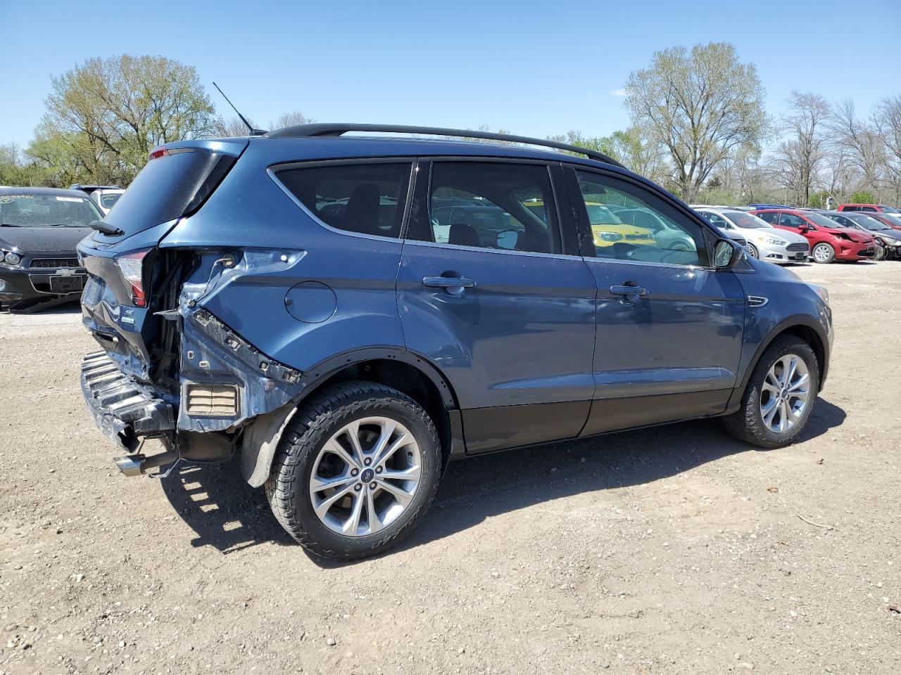 Photo 2 VIN: 1FMCU0GD6JUC59446 - FORD ESCAPE 