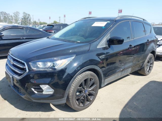 Photo 1 VIN: 1FMCU0GD6JUD21881 - FORD ESCAPE 