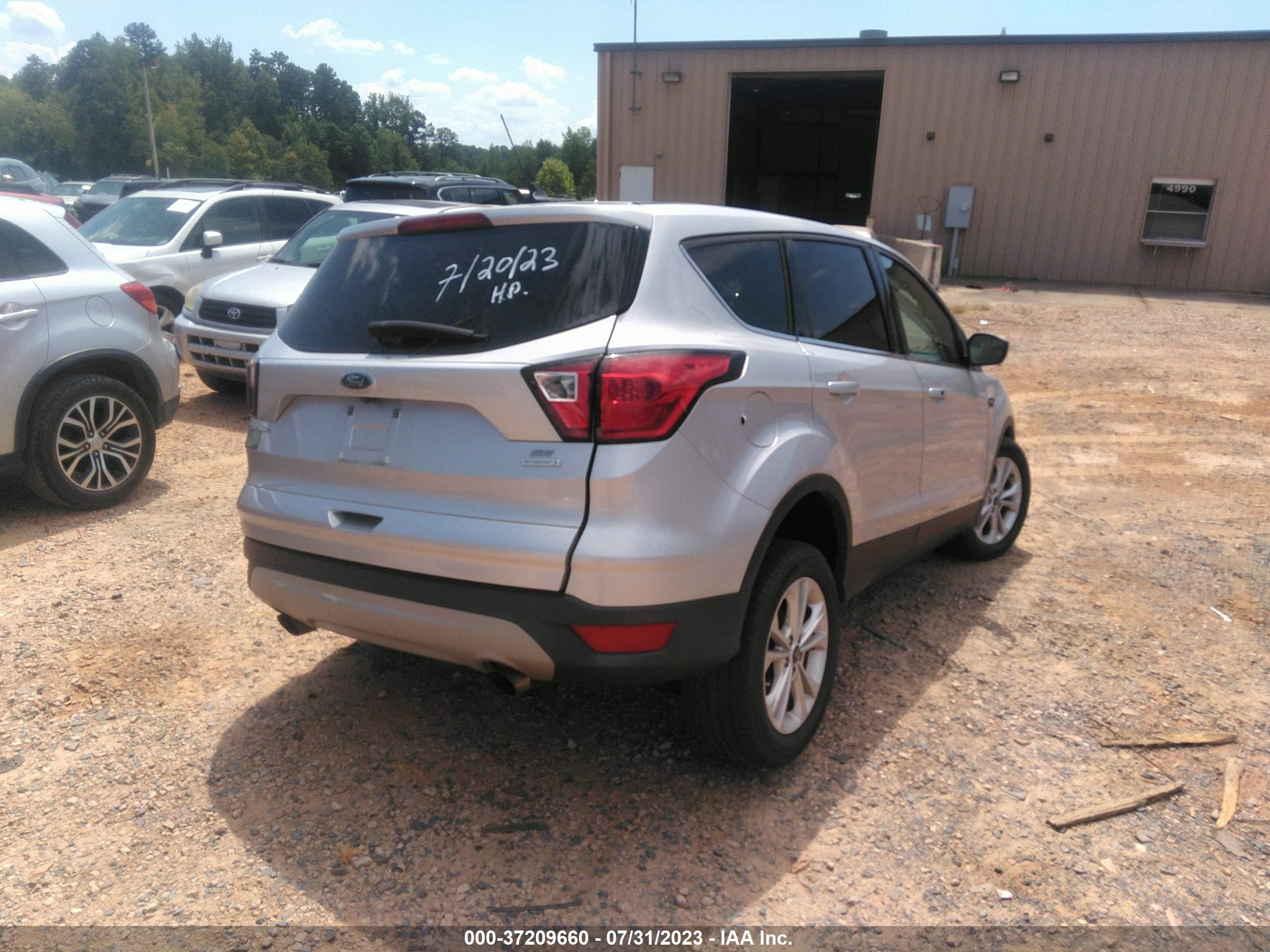 Photo 3 VIN: 1FMCU0GD6KUB93594 - FORD ESCAPE 