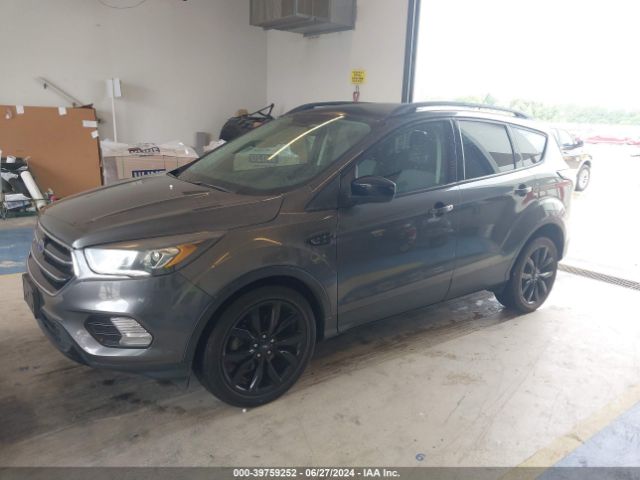 Photo 1 VIN: 1FMCU0GD7HUA75370 - FORD ESCAPE 