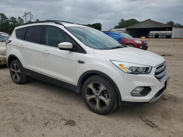 Photo 3 VIN: 1FMCU0GD7HUC07060 - FORD ESCAPE 