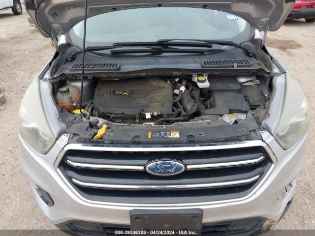 Photo 9 VIN: 1FMCU0GD7HUC24621 - FORD ESCAPE 