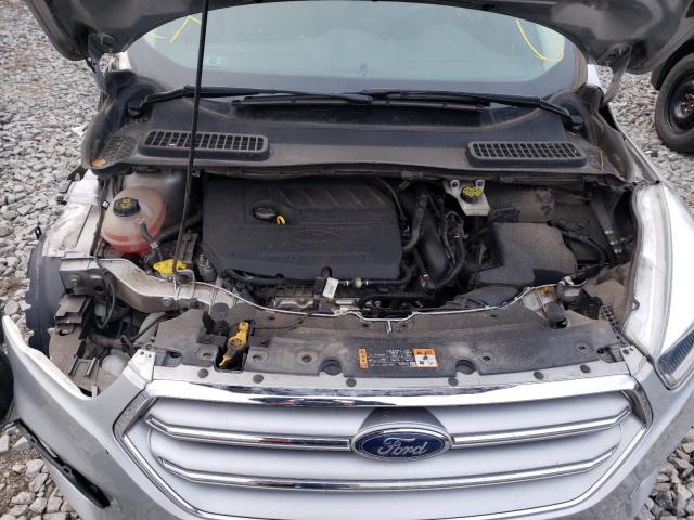 Photo 6 VIN: 1FMCU0GD7HUC29883 - FORD ESCAPE SE 