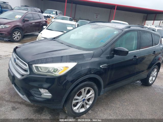 Photo 1 VIN: 1FMCU0GD7HUC71583 - FORD ESCAPE 